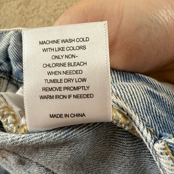 Chelsea & Violet Womens Jean Shorts Size 29 Light Wash Distressed High Rise - Picture 5 of 5